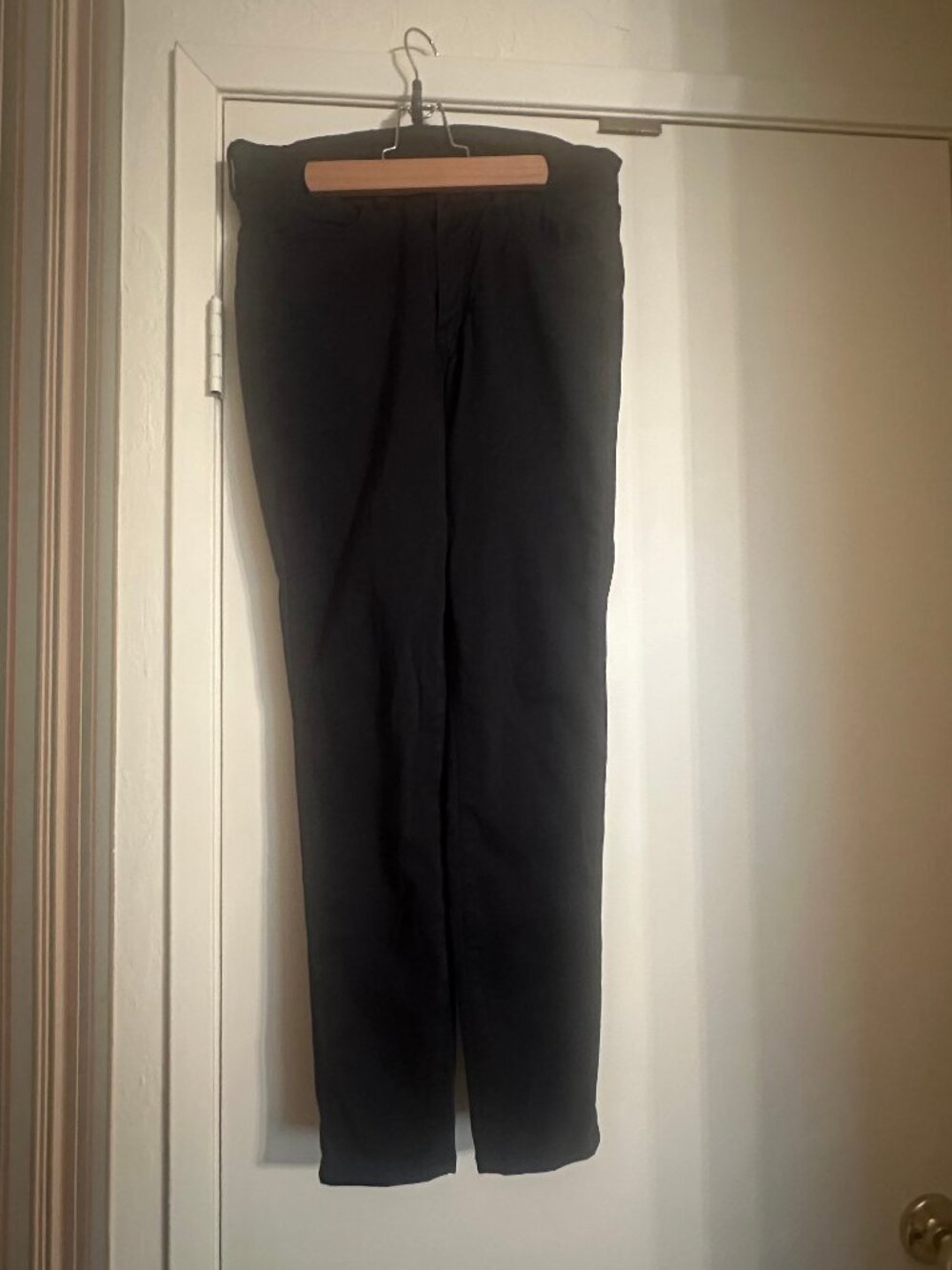 American Eagle navy skinny jeggings, size 8 short